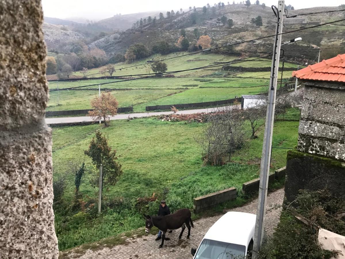 הוילה Bilho Refugio Dos Macedos מראה חיצוני תמונה